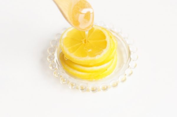 レモンのはちみつ漬けの効果効能は 賞味期限 日持ち や食べ方ご紹介 美リラ空間